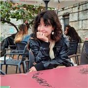 Profesora de dibujo, pintura y historia del arte para todos los niveles.